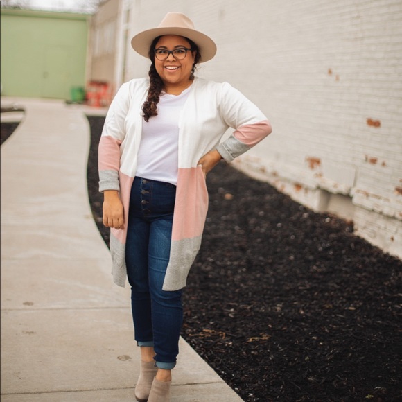 Meet your Posher, Destiny - Picture 3 of 5